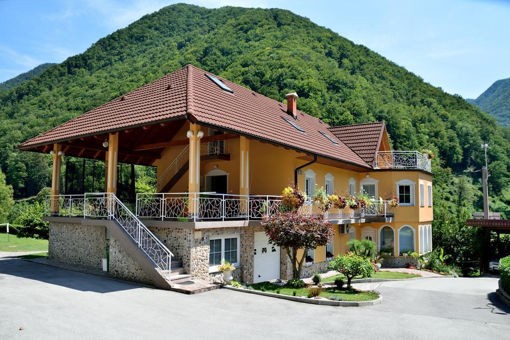 Apartment Sotocje Dolenja Trebusa Exterior photo